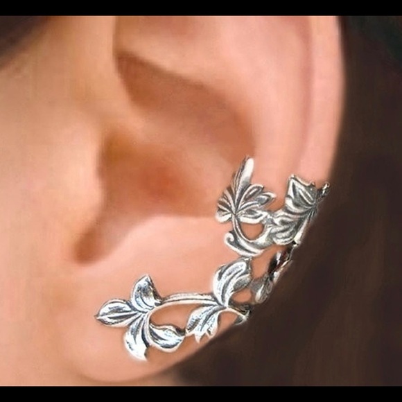 Princess Jewelry - 💜3/$30 Antique Silver Spring Leaf Left Cuff Earring non piercing